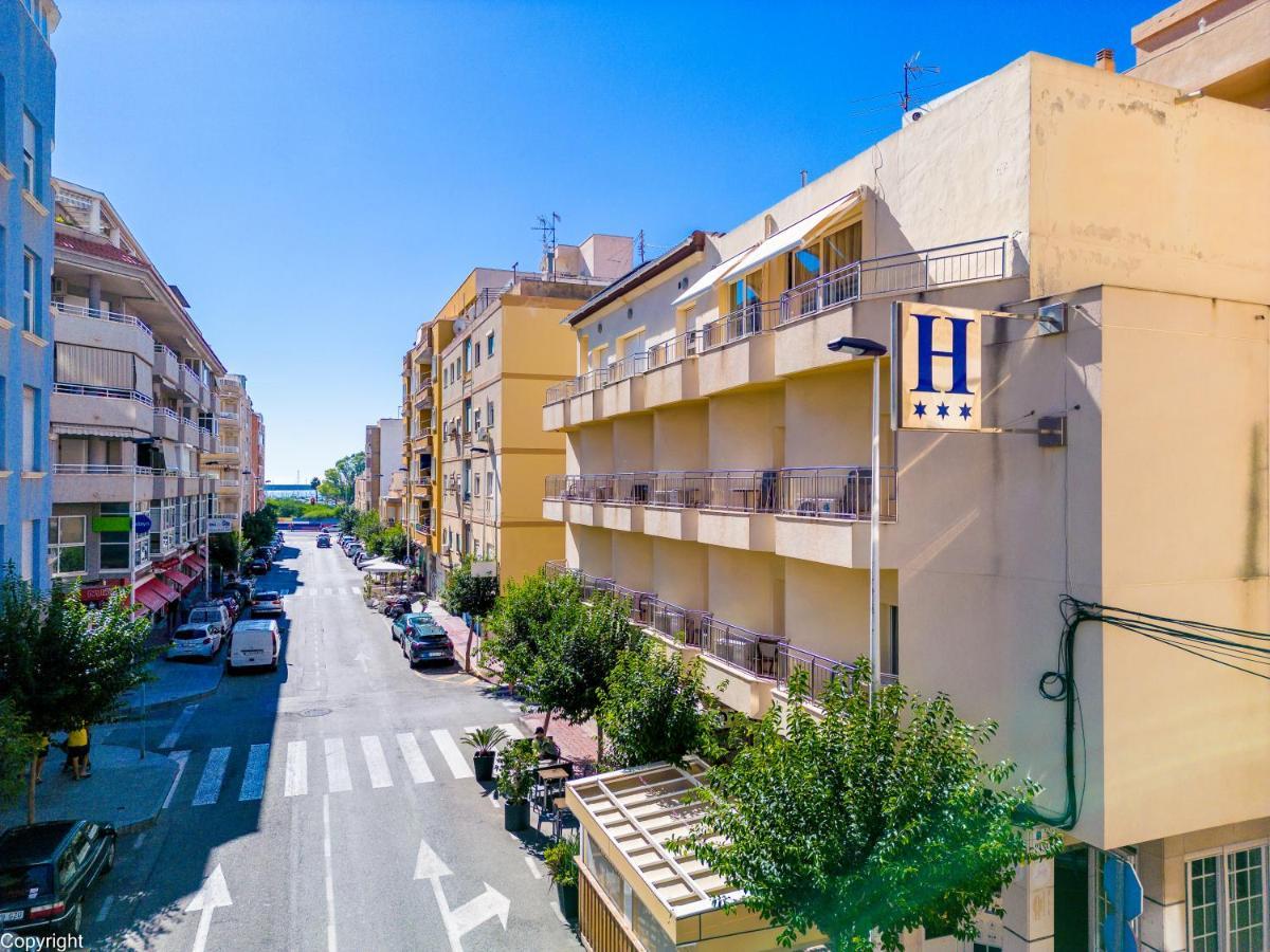 Hotel Madrid Torrevieja Bagian luar foto