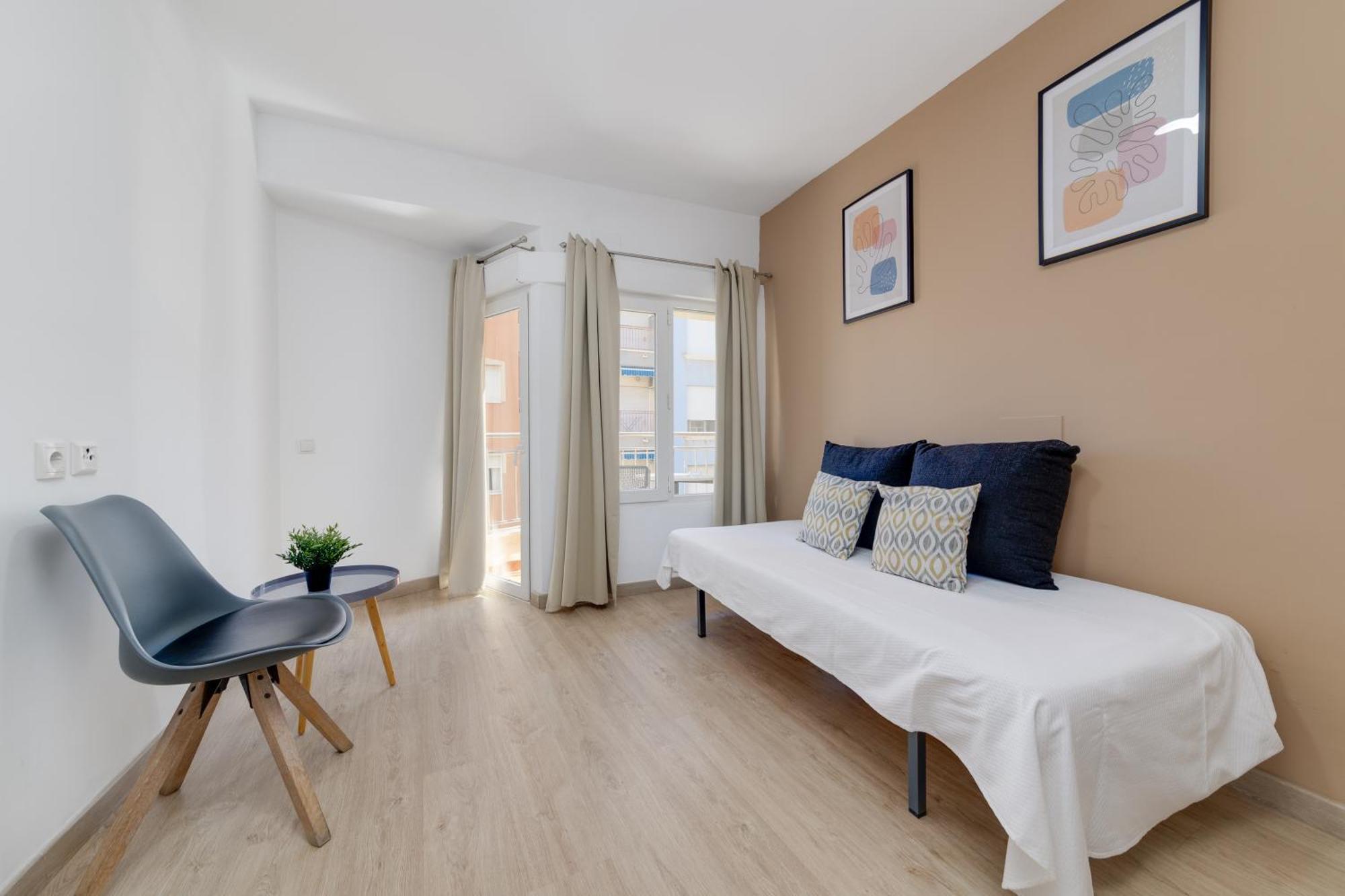 Hotel Madrid Torrevieja Bagian luar foto