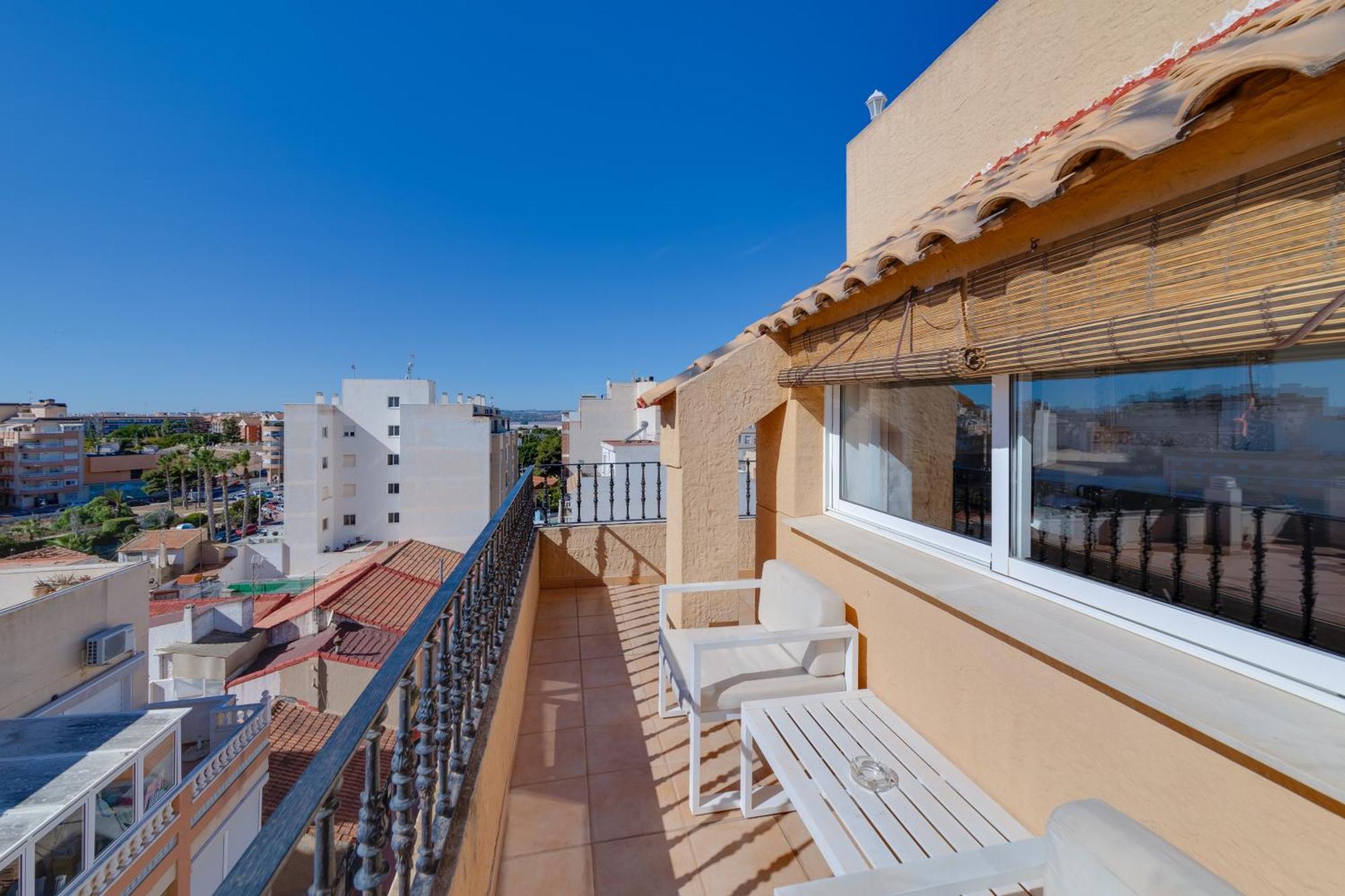 Hotel Madrid Torrevieja Bagian luar foto